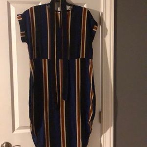 Midi dress with belt